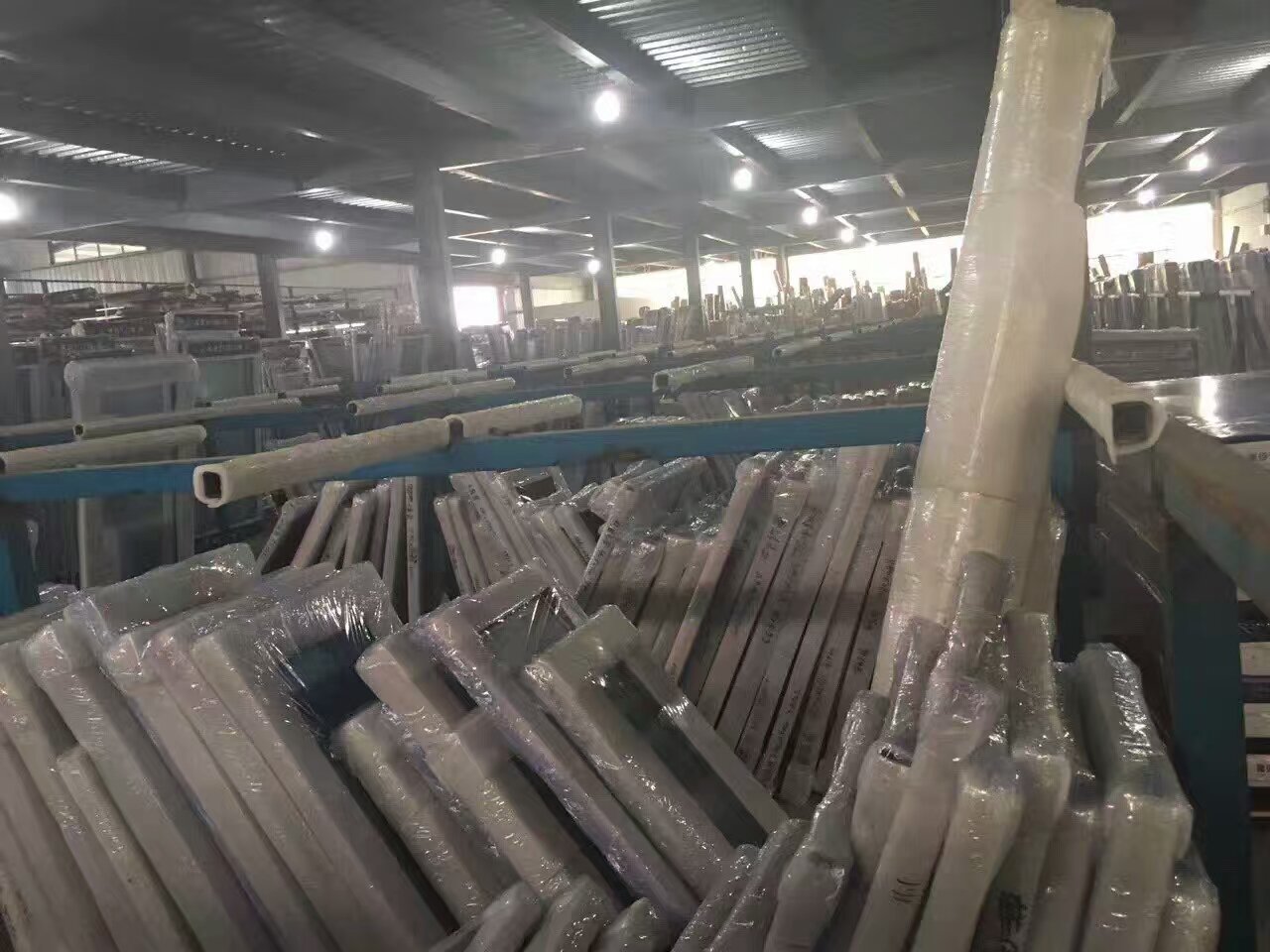 星派门窗